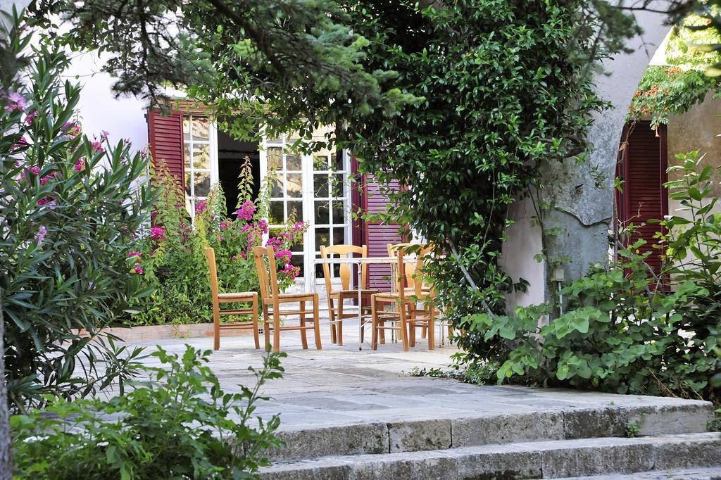 The Villa Averoff Kírinthos Rum bild