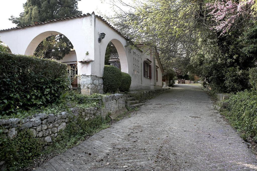 The Villa Averoff Kírinthos Rum bild